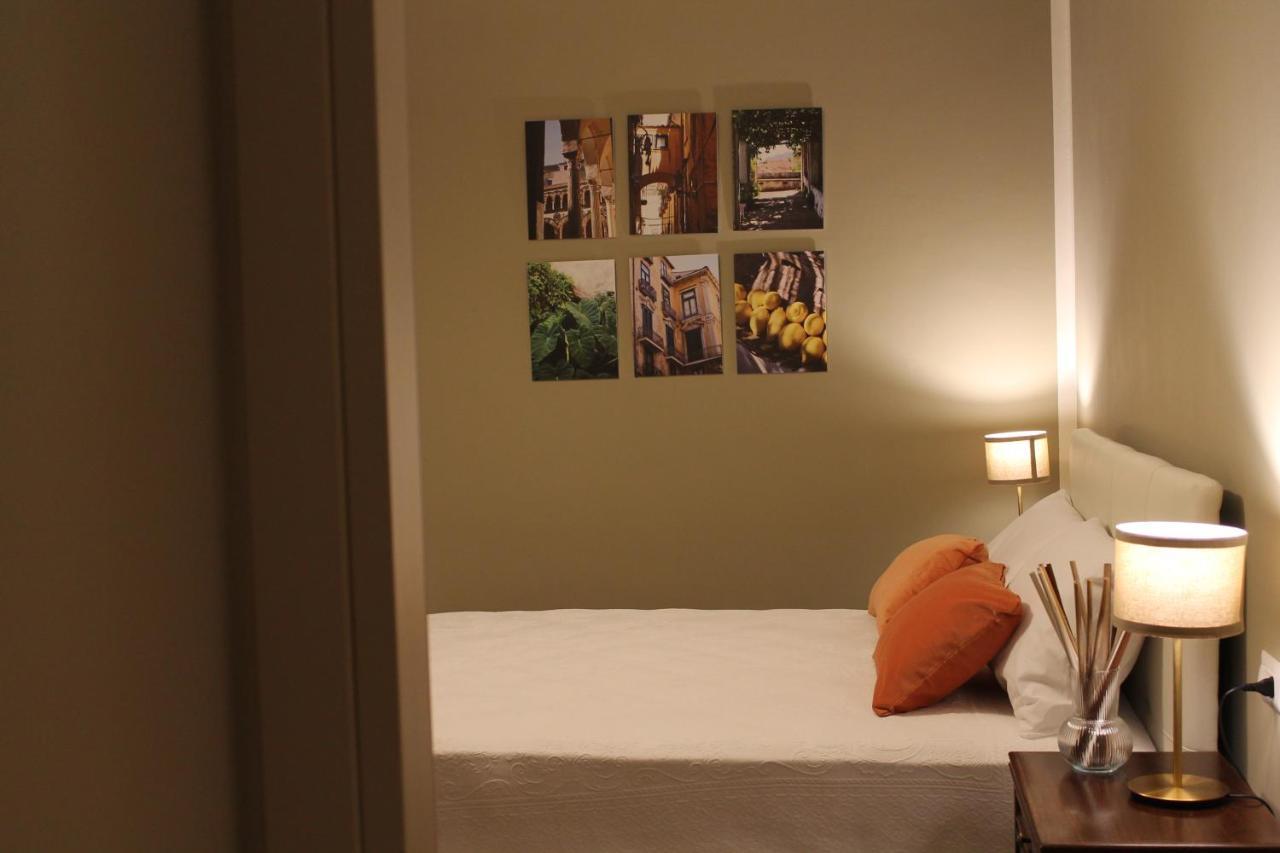 Casa Hari Bed & Breakfast ซาแลร์โน ภายนอก รูปภาพ