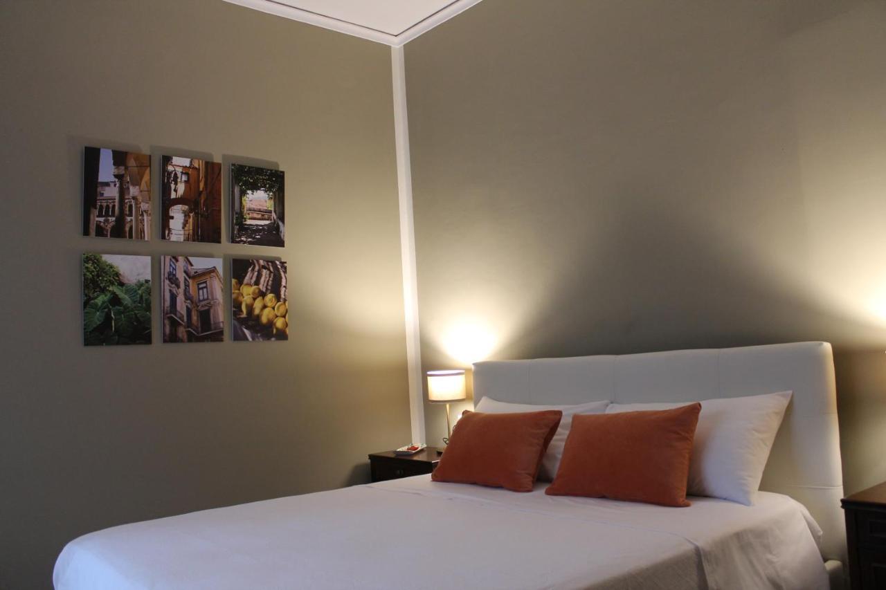 Casa Hari Bed & Breakfast ซาแลร์โน ภายนอก รูปภาพ